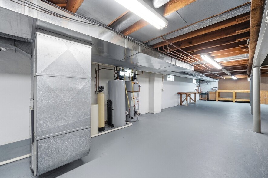 More Photos Of 8177 S Route 48, Maineville Office For Sale