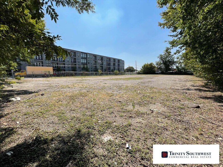 More Photos Of 2407-2423 Langford St, Dallas Land For Lease