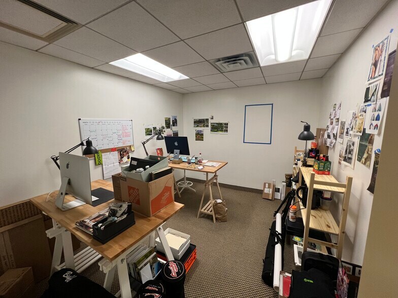 More Photos Of 230 New York Ave, Huntington Office For Lease