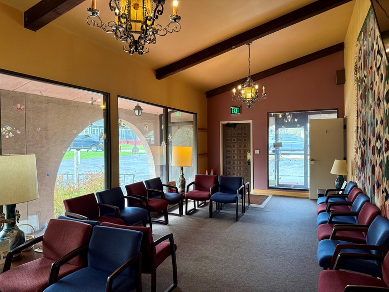 More Photos Of 711 S Calumet Rd, Chesterton Office For Sale