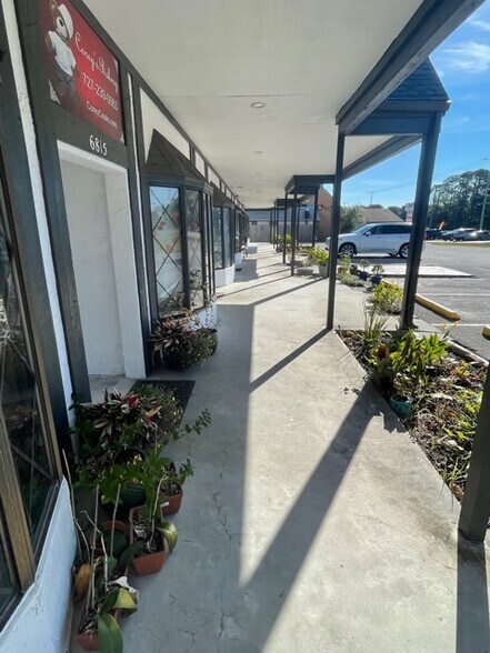 More Photos Of 6813-6823 State Road 54, New Port Richey Restaurant For Lease