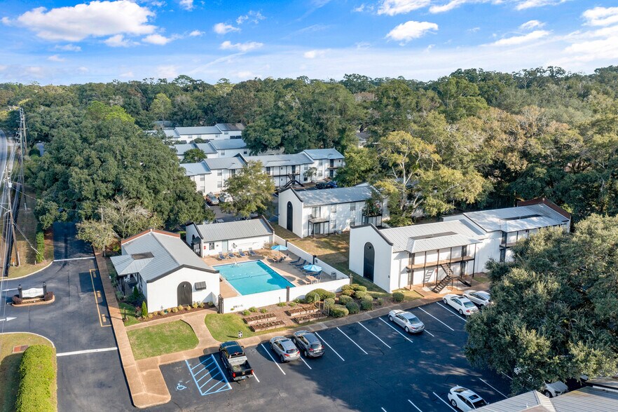 Primary Photo Of 5453 Old Shell Rd, Mobile Apartments For Sale