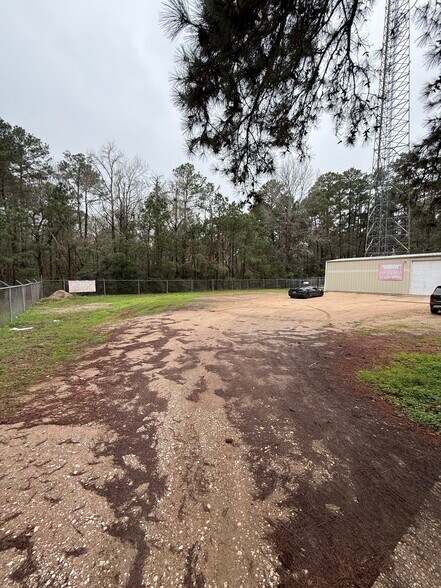 More Photos Of 2501 Interstate 45 N, Conroe Office For Lease