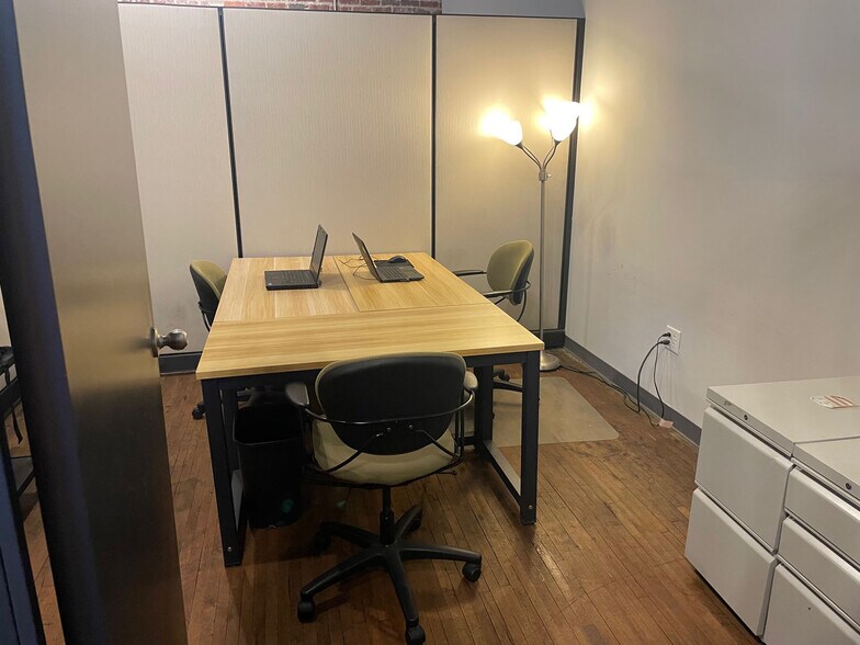 More Photos Of 3989 Broadway, Grove City Coworking Space