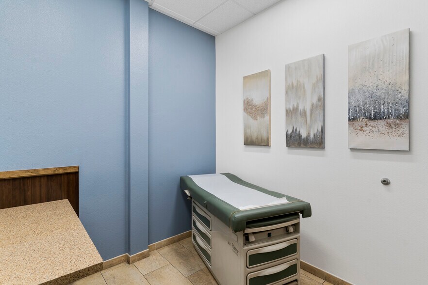 More Photos Of 6252 S Rainbow Blvd, Las Vegas Medical For Sale