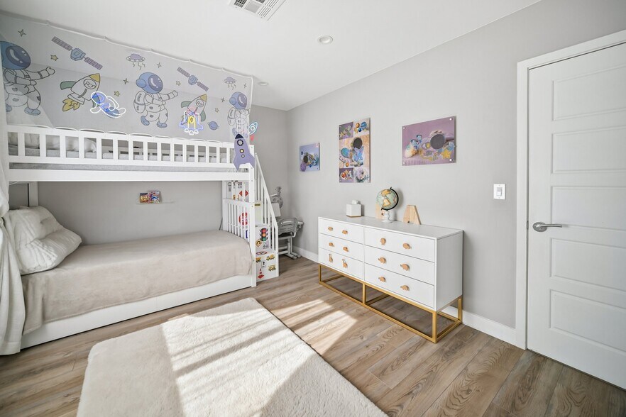 More Photos Of 8434 Oakdale Ave, Winnetka Multifamily For Sale