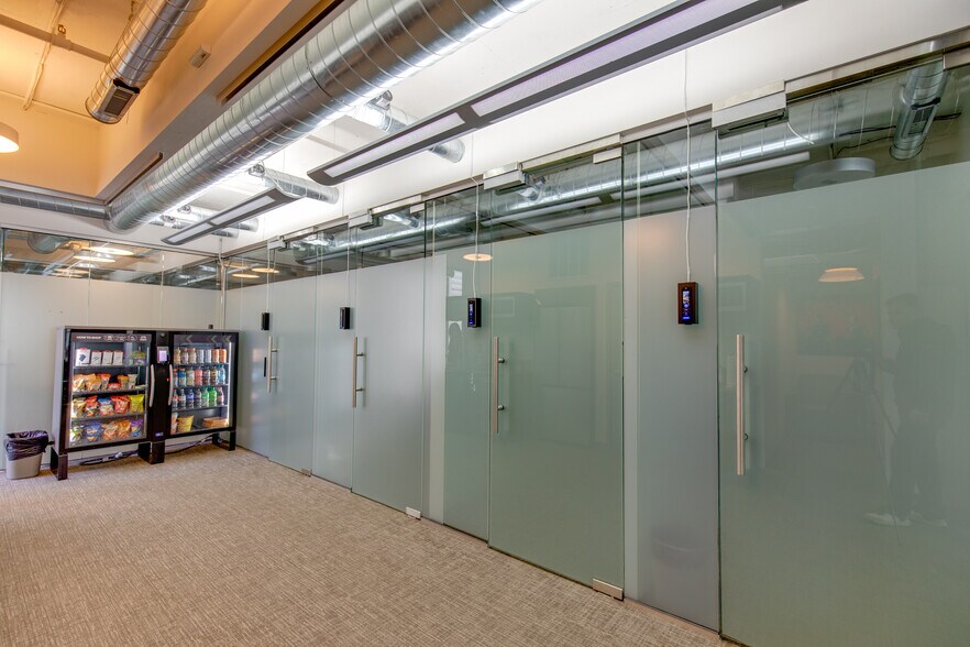 More Photos Of 116 W Hubbard St, Chicago Office For Lease