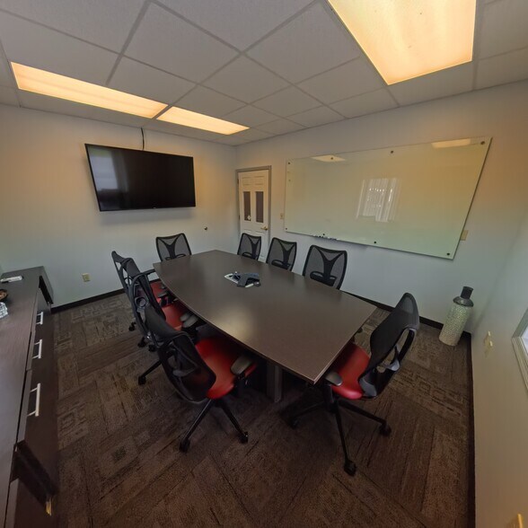 More Photos Of 200 Pine Brook Pl, Orwigsburg Office For Sale