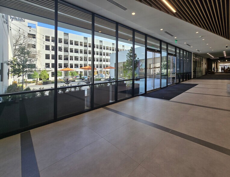 More Photos Of 100 N Central Expy, Richardson Office For Lease