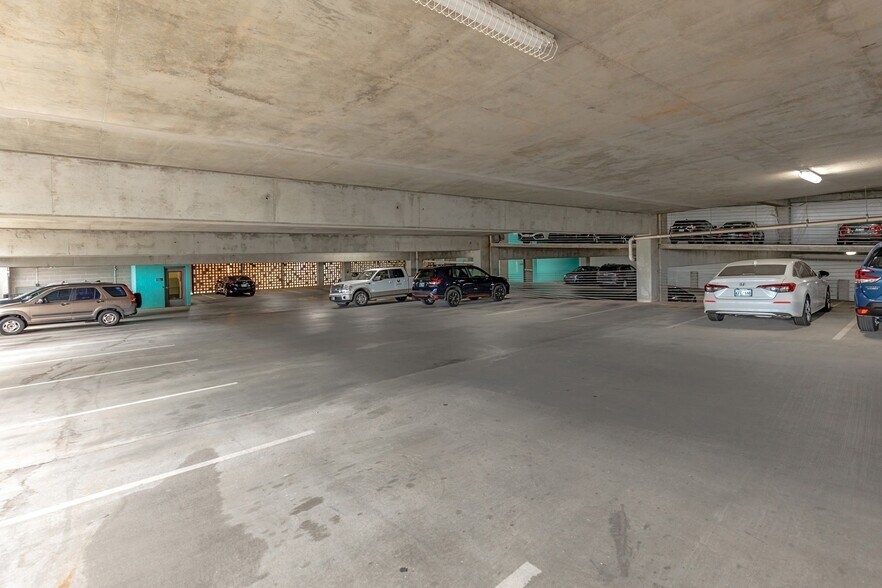 More Photos Of 801 NW 10th St, Oklahoma City Apartments For Lease