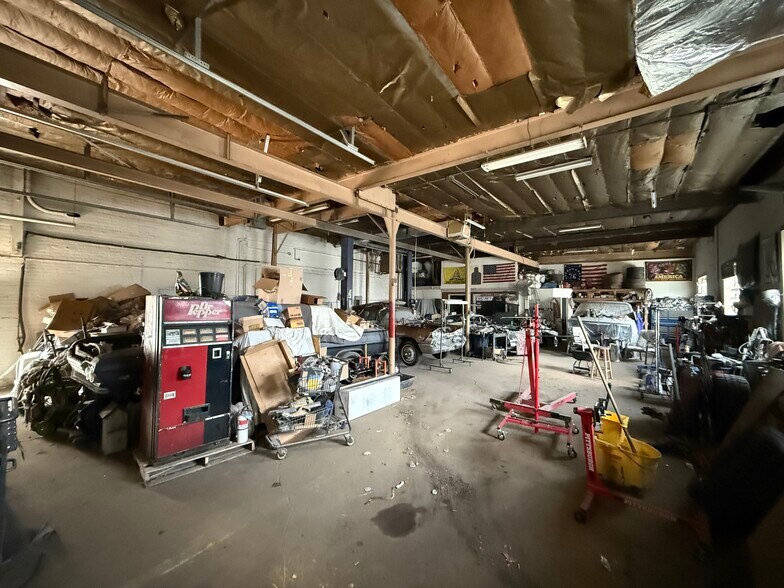 More Photos Of 355 S IL Route 83, Grayslake Warehouse For Sale