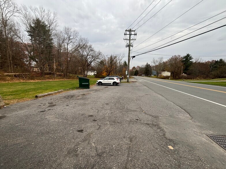 More Photos Of 3 Hamilton Rd, Pine Bush Convenience Store For Sale