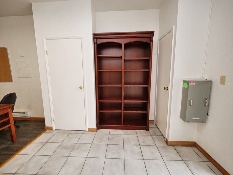 More Photos Of 1927-1929 Taraval St, San Francisco Apartments For Lease