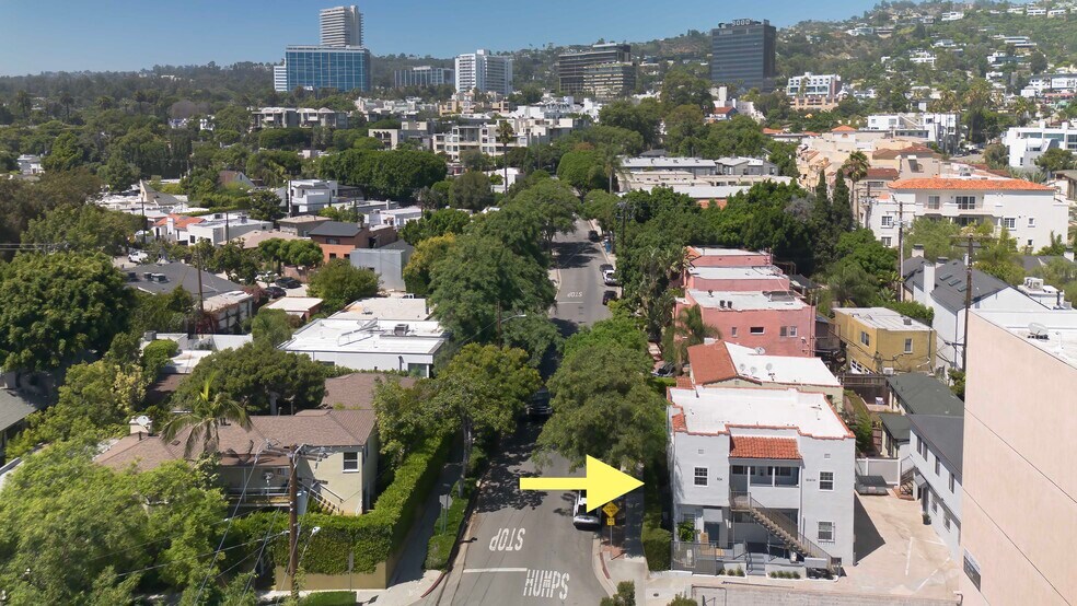 More Photos Of 832 Hilldale Ave, West Hollywood Apartments For Sale