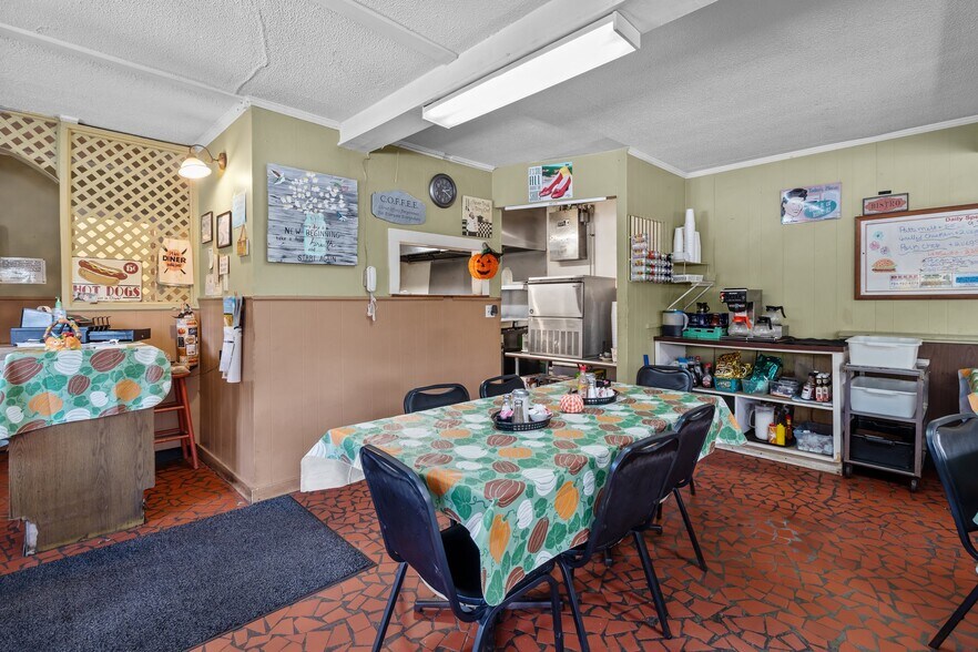 More Photos Of 1128 N Main St, Oakboro Restaurant For Sale