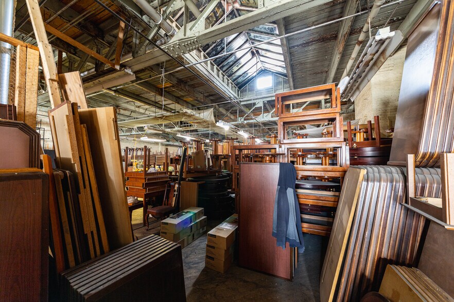 More Photos Of 2221 S Michigan Ave, Chicago Manufacturing For Sale