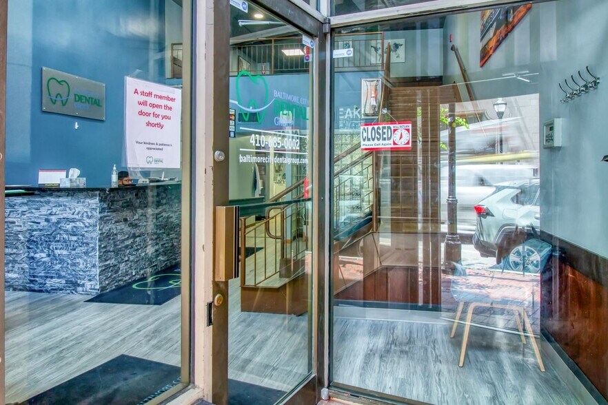 More Photos Of 300 N Charles St, Baltimore Apartments For Lease