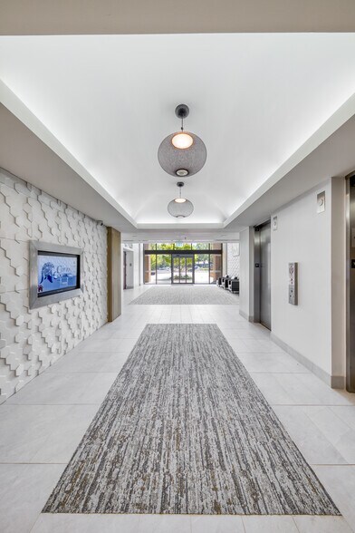 More Photos Of 3675 Crestwood Pkwy NW, Duluth Coworking Space