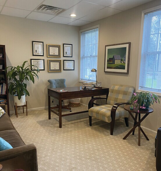 More Photos Of 256 Columbia Tpke, Florham Park Medical For Sale
