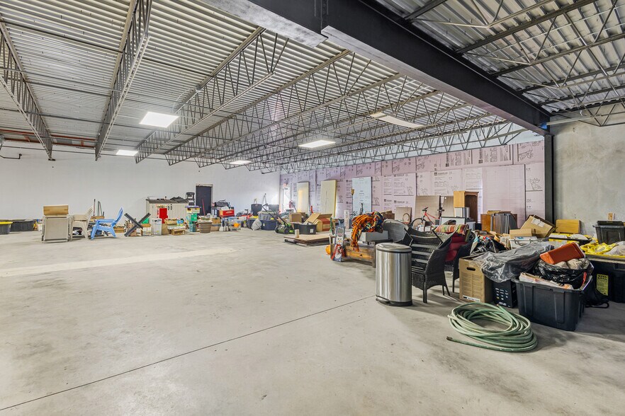 More Photos Of 2104 International Ln, Madison Light Distribution For Sale