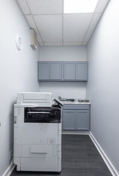 More Photos Of 4701 Avenue V, Birmingham Coworking Space