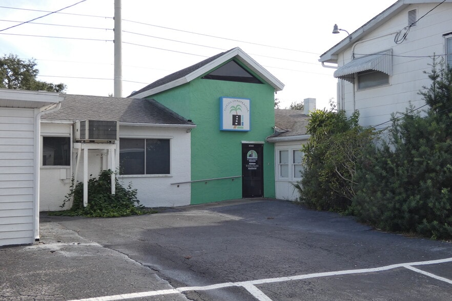 More Photos Of 5621 Central Ave, Saint Petersburg Medical For Sale