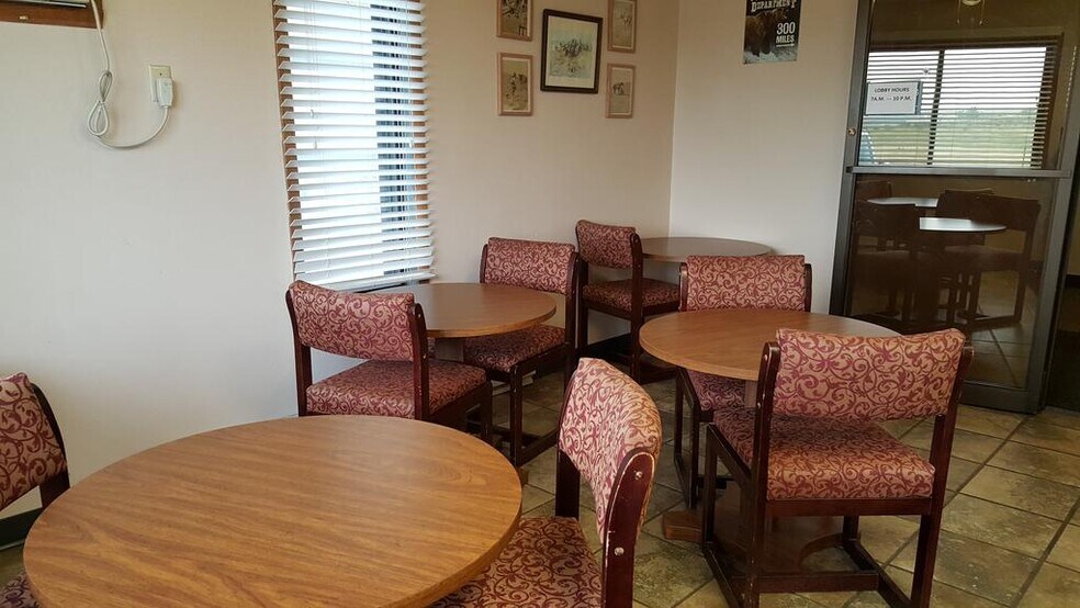 More Photos Of 427 2nd Avenue NW, Wibaux Hotel For Sale