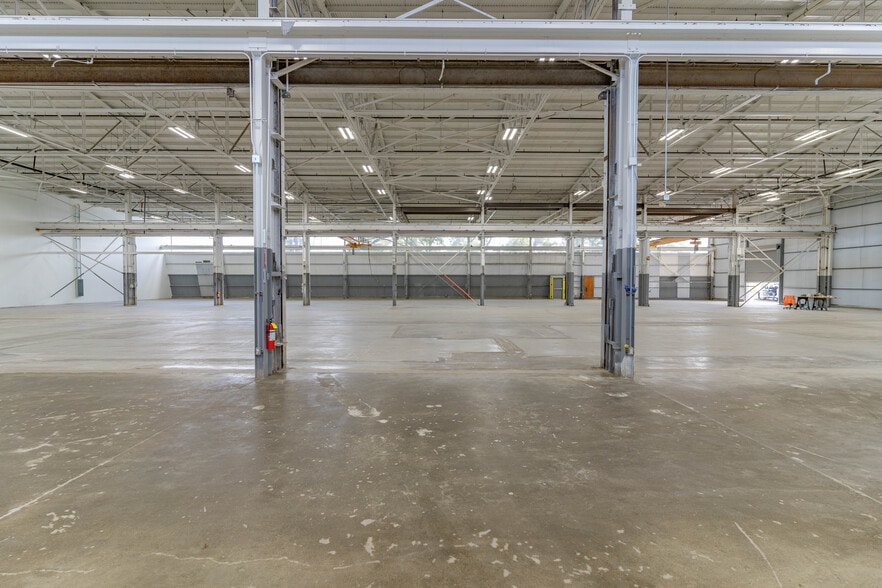 More Photos Of 2421 Blanding Ave, Alameda Manufacturing For Sale