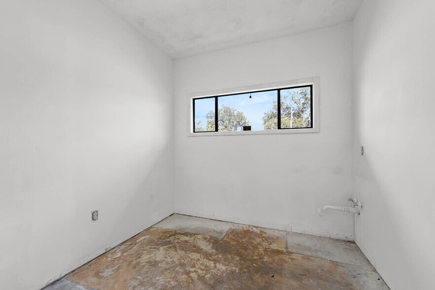 More Photos Of 2306 Lee Rd, Winter Park Medical For Lease