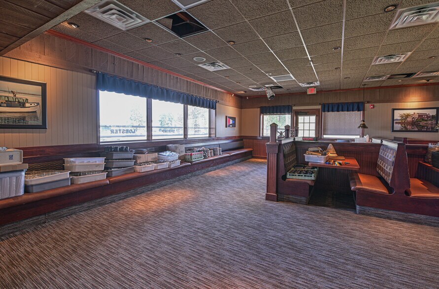 More Photos Of 2675 32nd Ave S, Grand Forks Restaurant For Sale