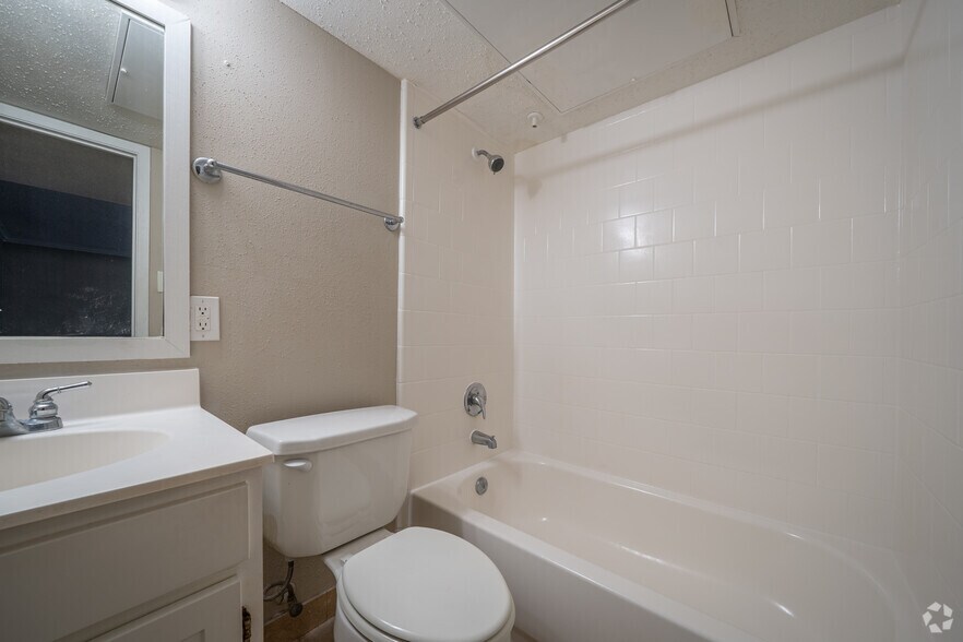 More Photos Of 1617 Fannin St, Houston Multifamily For Sale
