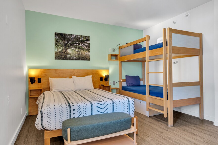 More Photos Of 1225 St. Charles ave, New Orleans Hospitality For Sale