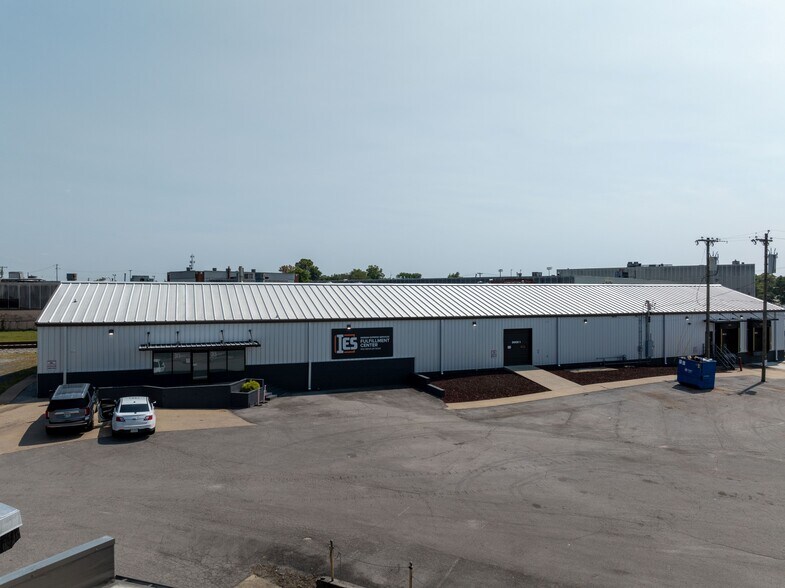 Primary Photo Of 1100 Menzler Rd, Nashville Warehouse For Sale