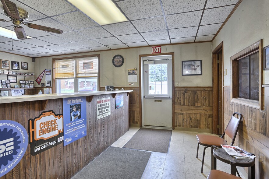 More Photos Of 270 E Lehman St, Lebanon Auto Repair For Sale
