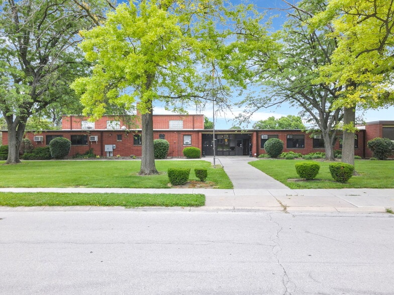 More Photos Of 702 Albert St, Englewood Schools For Sale