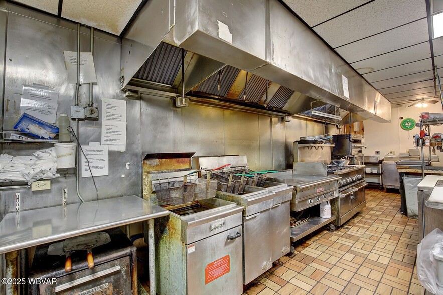 More Photos Of 505 Washington Blvd, Williamsport Restaurant For Sale