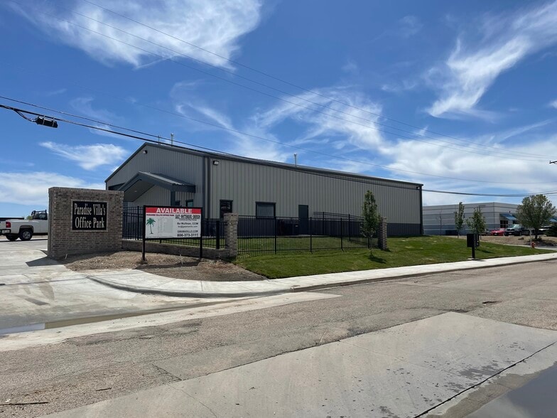 More Photos Of 3801 Business Park Dr, Amarillo Showroom For Sale
