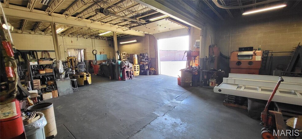 More Photos Of 4545 Olive St, Saint Louis Industrial For Sale