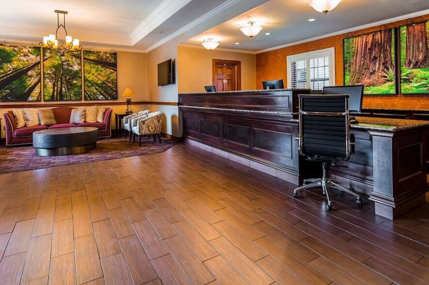 More Photos Of 701 Redwood Dr, Garberville Hotel For Sale