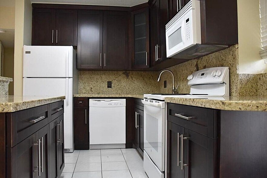More Photos Of 1361 NE 27th Way, Pompano Beach Apartments For Sale
