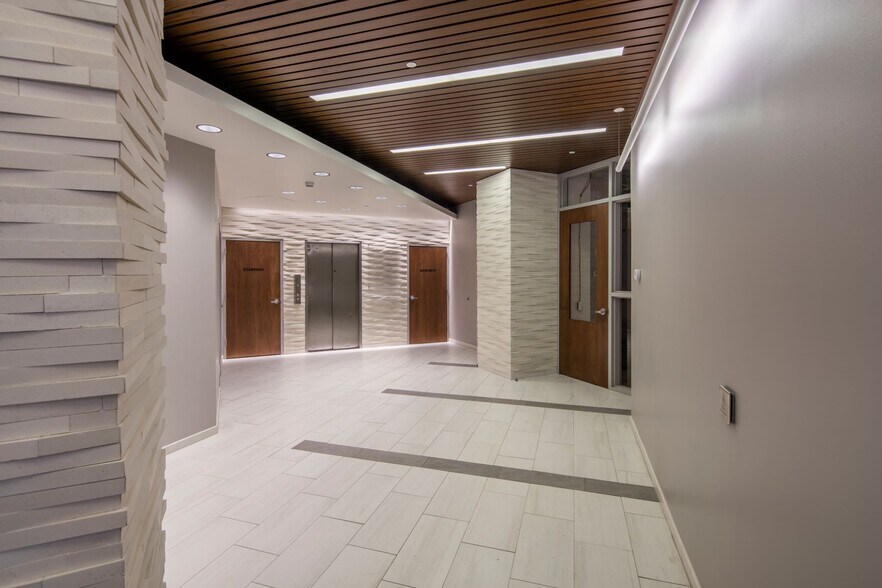 More Photos Of 89 Ionia Ave NW, Grand Rapids Office For Lease