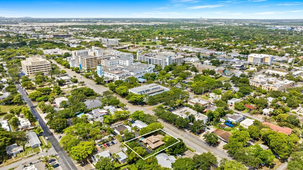More Photos Of 1322 SE 3rd Ave, Fort Lauderdale Office For Sale