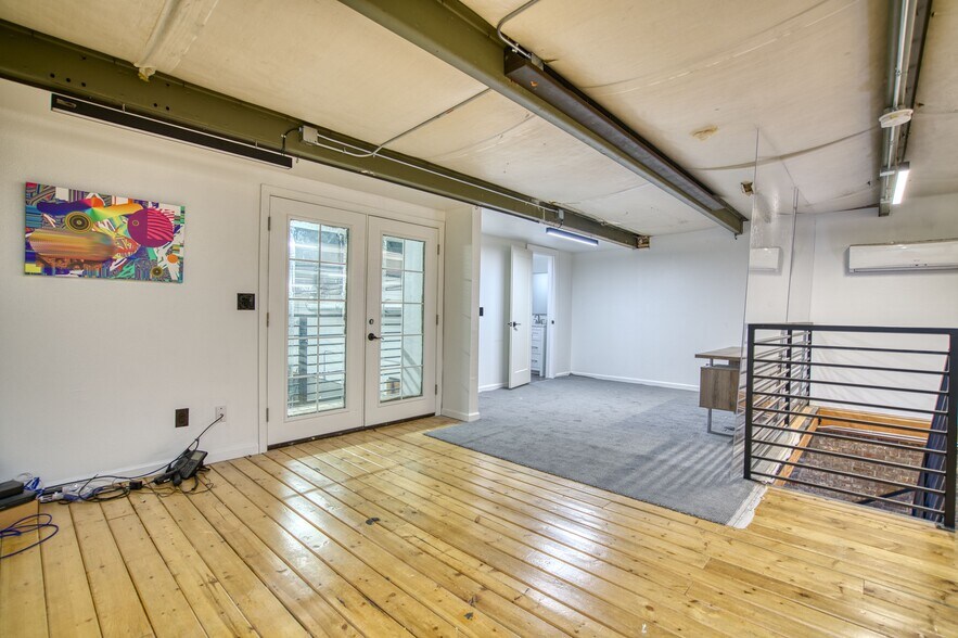 More Photos Of 851 E Hwy 224, Denver Warehouse For Sale