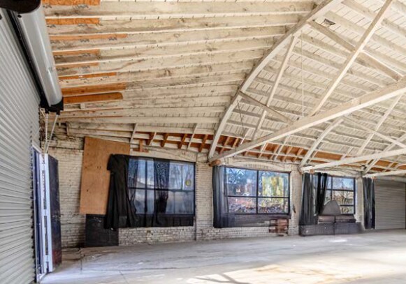 More Photos Of 1926 Castro St, Oakland Auto Repair For Lease