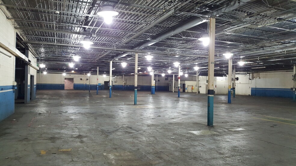 More Photos Of 600 S Parker St, Elm City Manufacturing For Lease