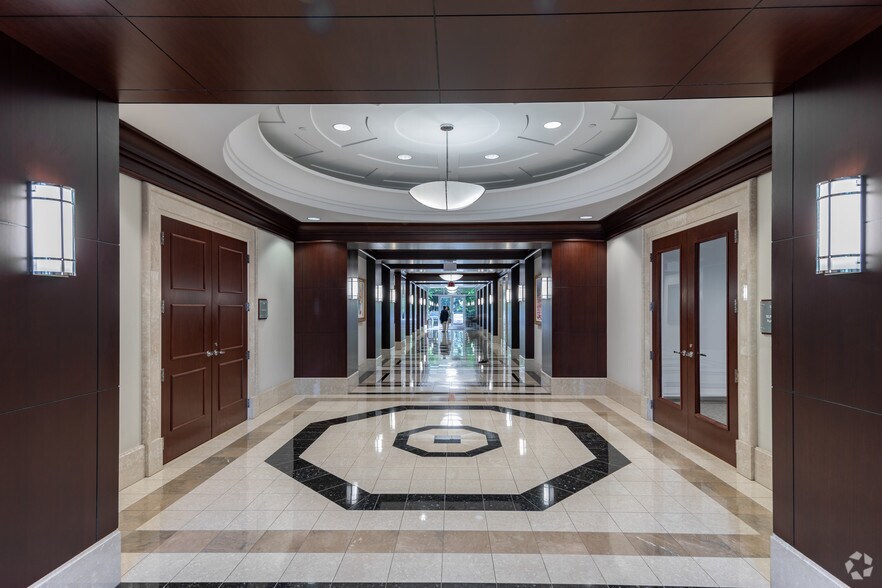 More Photos Of 13830 Ballantyne Corporate Pl, Charlotte Office For Lease