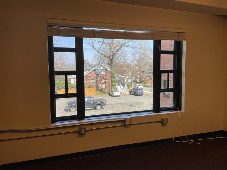 More Photos Of 1408 N Fillmore St, Arlington Office For Lease