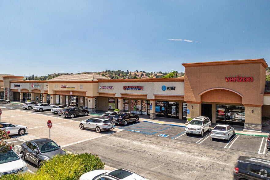 More Photos Of 2711-2899 S Diamond Bar Blvd, Diamond Bar Unknown For Lease