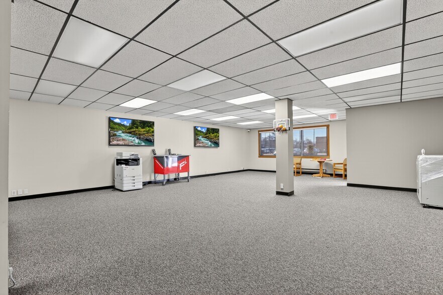 More Photos Of 819 Central Ave, Great Falls Office For Sale