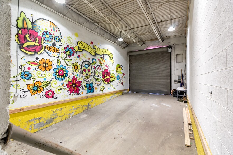 More Photos Of 2000 Brooklyn St, Detroit Office For Sale